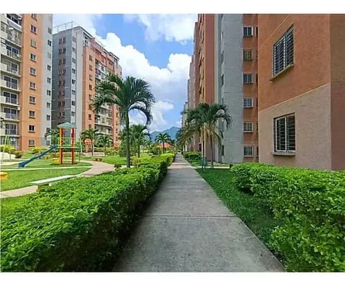 Apartamento En Venta San Diego Montemayor Yessb