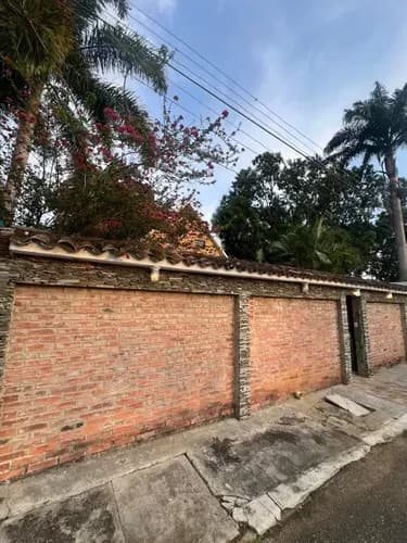 (hl28) Vendo Bella Casa En Calle Cerrada En Colinas De Guataparo