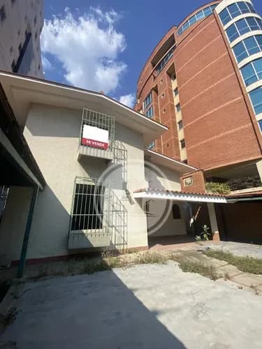 Vende Amplia Casa Quinta Con Concepto Tipo Americano Ubicado En Zona Norte De Maracay Urb La Soledad. Estado Aragua 022js