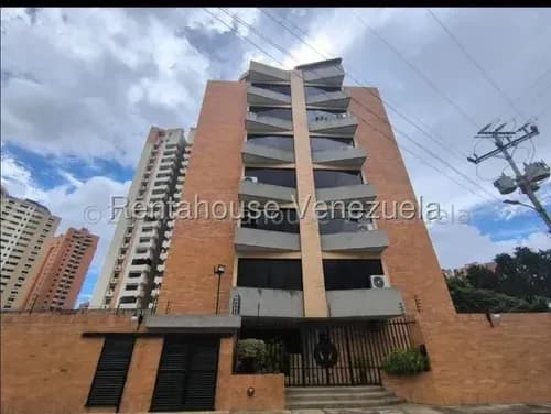 Norma Piña Rah Ofrece Hermoso Apartamento En Venta, Gran Amplitud, Impecable Estilo, Con Planta Eléctrica 50%, Pozo, Excelente Ubicación. Cod. 26-2409. **** Solo Clientes Directos ***