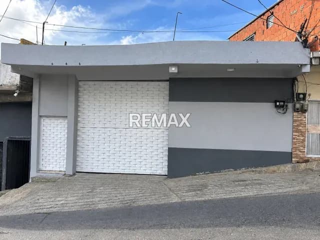 Venta De Exclusiva Casa De 4 Niveles En El Junquito