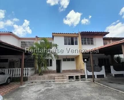 Townhouse (1 Nivel) en Venta en El Refugio, Miranda