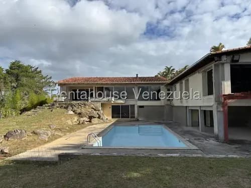 Carla Gonzalez Casa En Venta En La Lagunita Country Club Mls #26-7922 Mb