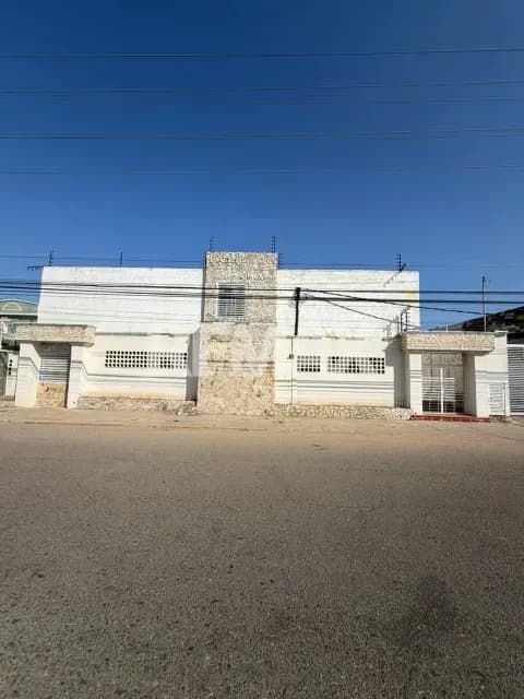 Colegio en Venta Urb. Valle Claro