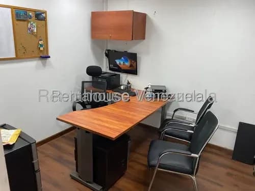(cliente Directo) Venta 26-20006 Descubre La Oficina Perfecta Con 105 Mts2, En Un Exclusivo Cuarto Piso Con Acceso Directo Por El Ascensor. Ubicada En Las Delicias De Sabana Grande.
