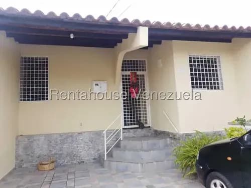 Casa En Venta En La Mora Junior Alvarado