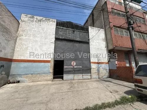 Galpon En Alquiler Catia, Calle Bolivia Entre Segunda Y Tercera Avenida Catia