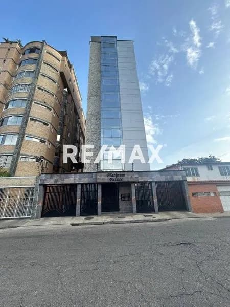 HERMOSO PH EN VENTA RESD. PLATINUM PALACE, EL BOSQUE