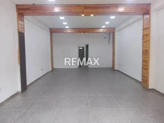 Alquiler de local comercial en Av Bolivar zona centro