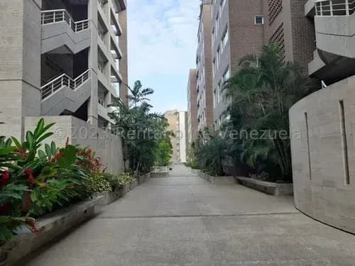 Comodo Y Espacioso Apartamento Ubicado En Una De Las Mejores Zonas A La Venta, El Escampadero, Mls #25-1631. K.o