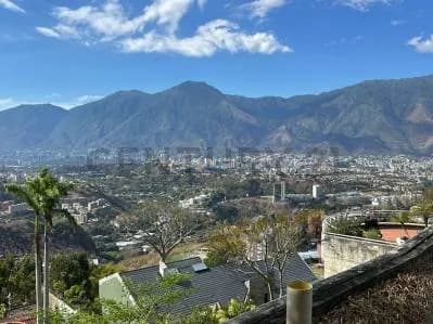 ALTO HATILLO, vendo casa a terminar, Caracas Urbanización privada