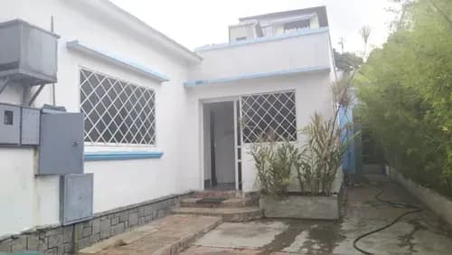 La Carlota Venta De Casa Zonificación Comercial 550 M2, Excelente Ubicación , Calle De Restaurantes Y Negocios.