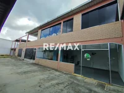 Venta de Galpon y Local Comercial en la Hoyada de San Rafael de Carvajal