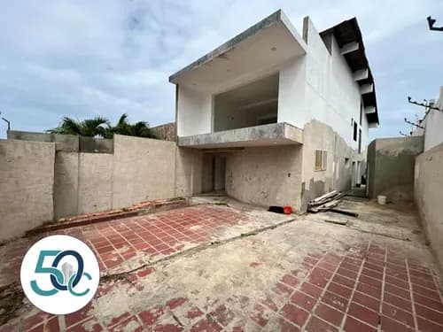 Casa En Obra Blanca En Paraiso
