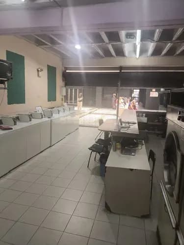 En Alquiler Local Comercial En La Candelaria 72mts Pf Mv