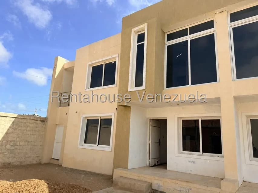 Townhouse (Duplex) en Venta en Puerta Maraven, Falcon