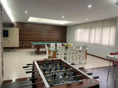 Apartamento En Venta. Urb. Miranda # 26-13084