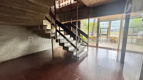 Apartamento En Venta Chuao De Baja Densidad Con Cocina Actualizada #26-13515 Gloriangela