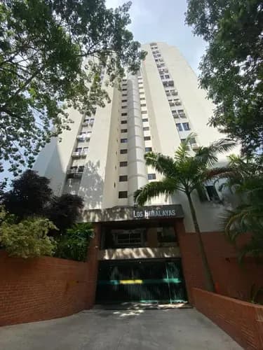 Apartamento En Venta En El Bosque Res Himalaya Ls