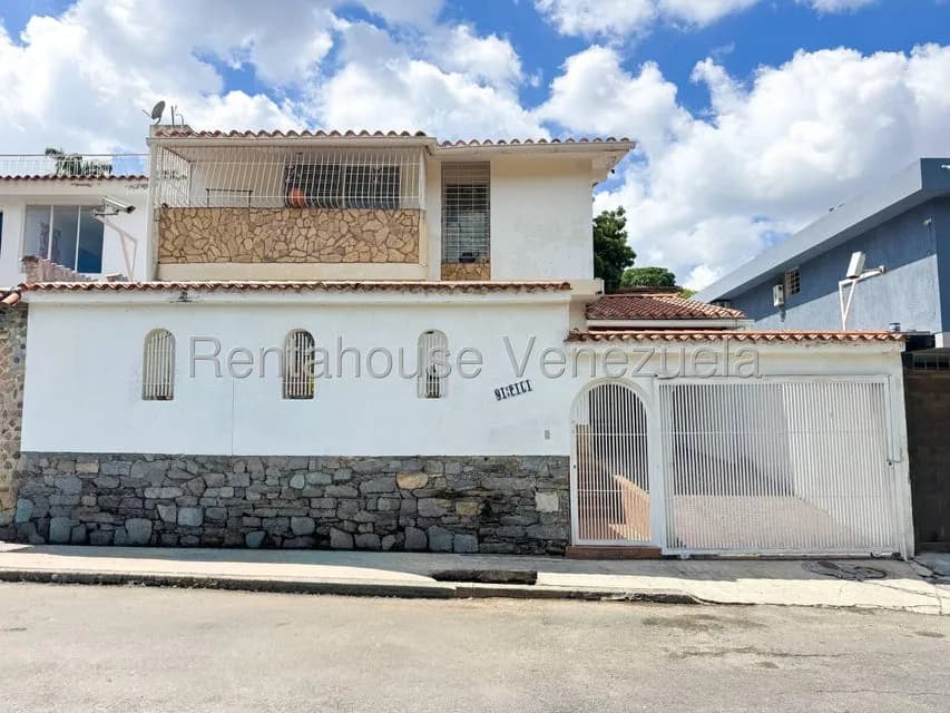 Casa (Duplex) en Venta en La Trinidad, Distrito Metropolitano