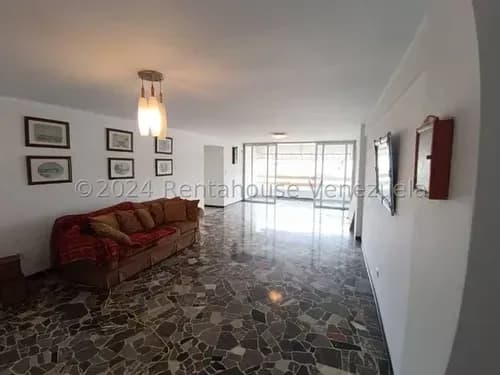 Tg Apartamento En Venta En El Marques, Amplios Espacios, Fresco, Luminoso, Cerca De La Cota Mil 26-18222