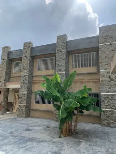 Casa Comercial + Locales Comerciales En El Pueblo De San Estado Carabobo LG