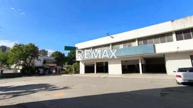 A pie de calle Local Comercial En venta Sector Guayabal - Naguanagua