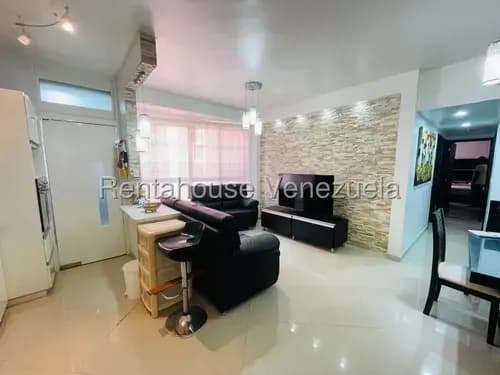 Ana Karina Molleja Vende Apartamento Conectado A Planta En El Triangulo Del Este De Barquisimeto- Lara/ Akm