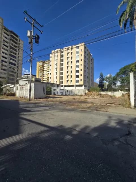 Terreno en Venta Urb. la esperanza