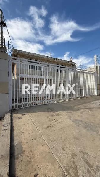 Se Vende Galpón 18 De Octubre