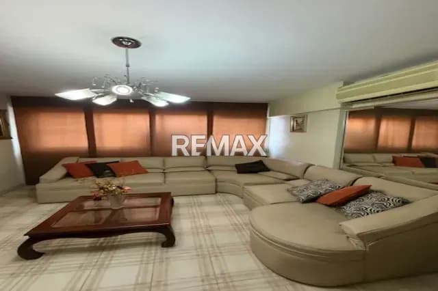 En Venta Apartamento en Residencias La Esperanza