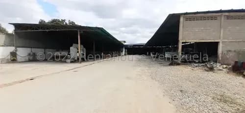 Se Vende Amplio Galpón Con Terreno Al Oeste De Barquisimeto, Cód. 22-20722, María Valera, Ideal Para Desarrollar Cualquier Tipo De Comercio, O Negocio.