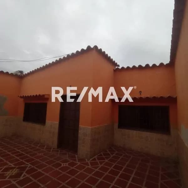 Casa en Alquiler Calle 51 entre Carreras 25 y 26 Zona Oeste - Barquisimeto