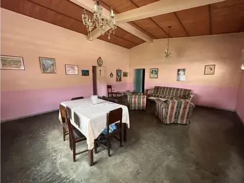 Casa Y Terreno En Venta Centro Montalbán Carabobo Cerca Plaza Bolívar