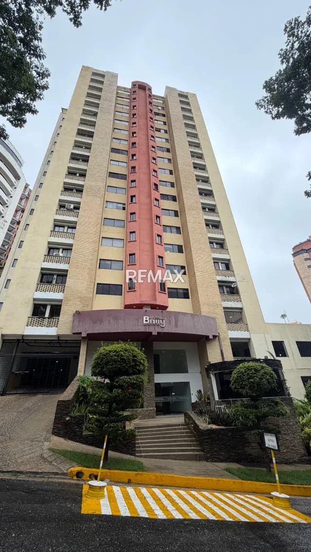 Planta Eléctrica Total y Pozo Agua se Alquila Apartamento Res Bally Suites Urb El Parral