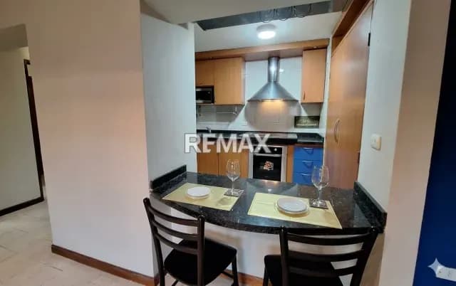 Estilo, confort y todo a tu alcance: Impecable apartamento amoblado en Residencias Centro Polo