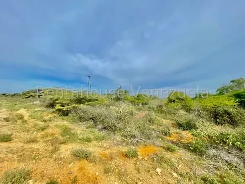Amplia Parcela De Terreno En Adicora, Ideal Para Inversión Turistica # 26-11176