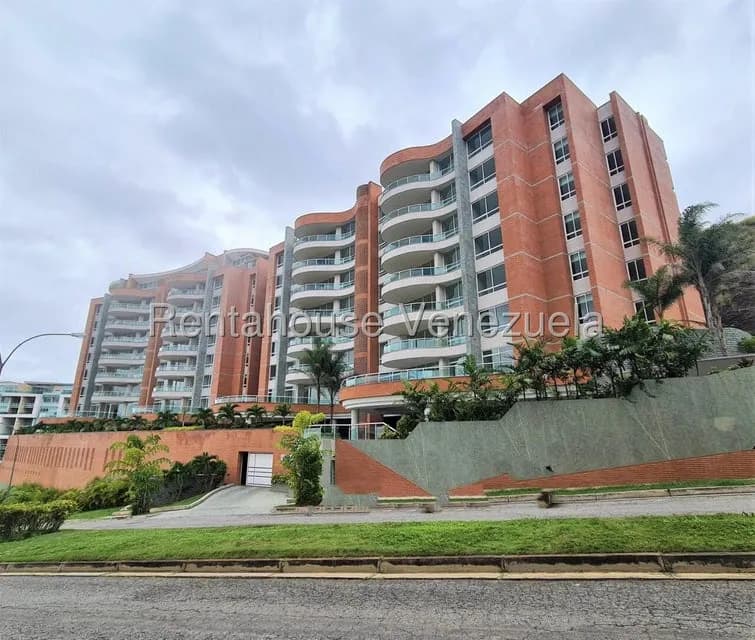 Apartamento (Planta Baja) en Venta en Colinas de Valle Arriba / Mirador de Los Campitos, Distrito Metropolitano