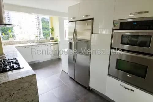 Ma Amplio Iluminado Remodelado Hermosa Vista De Estes Apartamento En Venta En Santa Paula 26-19770