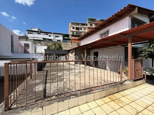 Y.a / Casa En Venta - La Trinidad / Mls #26-14871