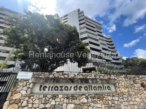 Apartamento En Venta Altamira Vgi