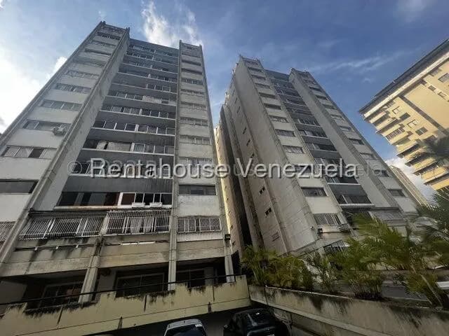Apartamento (1 Nivel) en Venta en Prados del Este, Distrito Metropolitano