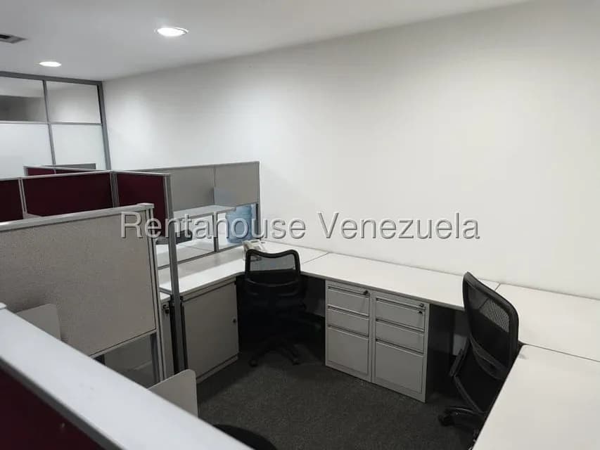 Comercial (Local Comercial) en Alquiler en Prados del Este, Distrito Metropolitano