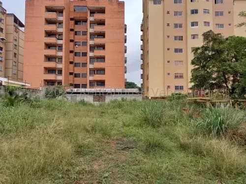 Jv Vende Terreno Ubicado En Naguanagua, Calle 165, Los Pinos 86-181 Ca, Construye Tu Propiedad Ideal, 23-197 Mar19