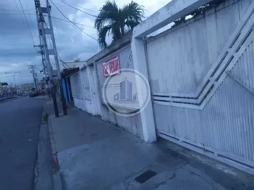 Vende Amplia Casa Para Remodelar Ubicada En La Avenida Principal De La Cooperativa,013jsc
