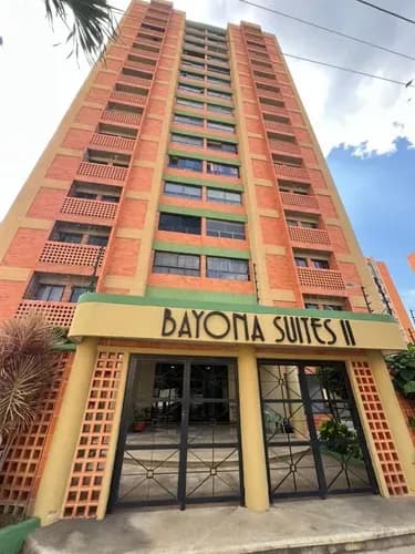 Apartamento En Alquiler Res Bayona Suite Urb Jardin Mañongo Jc-lp