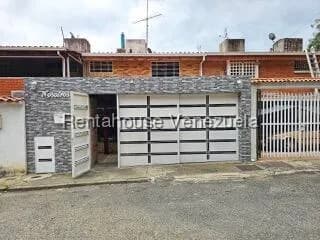 Casa (Duplex) en Venta en La Trinidad, Distrito Metropolitano