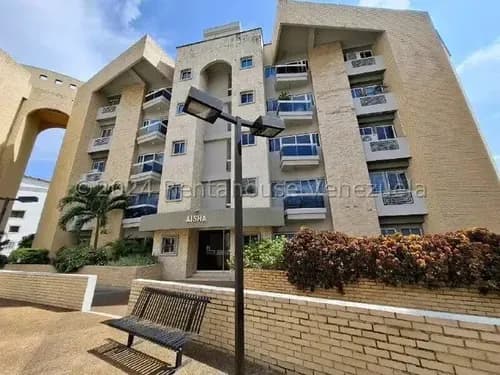 Apartamento En Venta Con Piscina En Las Delicias Maracay Zona Norte 25-3945 Mmarin