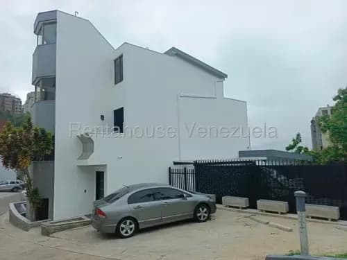 Tg Venta En Lomas De Prados Del Este De Casa Mas Un Apartamento Independiente, Oportunidad! 25-20071