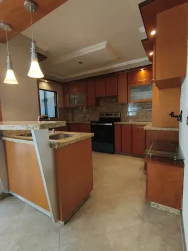 Townhouse En Mañongo Conjunto Residencial Monte Libano